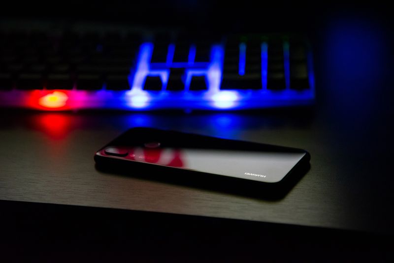 C&acirc;nd se lansează Huawei P50 &icirc;n Rom&acirc;nia. Vezi cum arată noul model produs de compania chineză