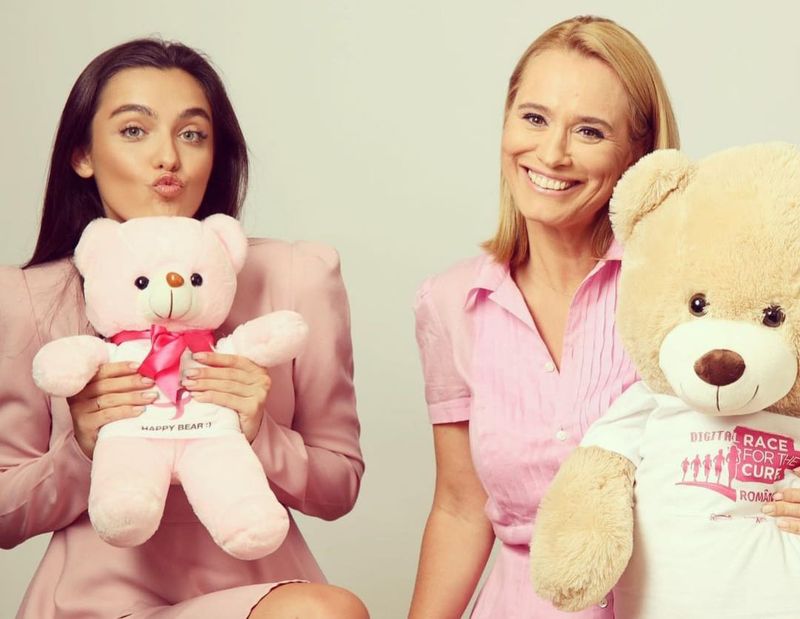 Alexia Eram a recunoscut că &icirc;ncearcă să nu &icirc;i strice imaginea mamei ei