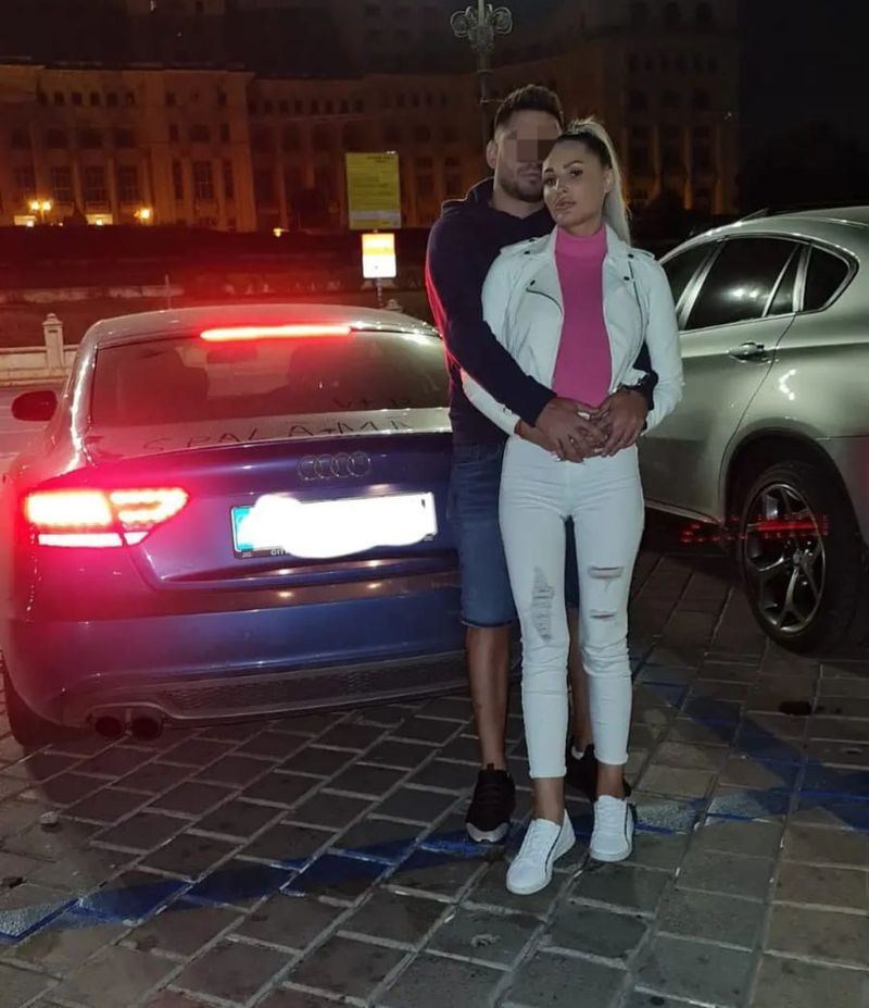 Alexandra de la &quot;Puterea Dragostei&quot; s-a afișat în compania unui bărbat misterios