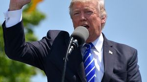 Pandemia COVID-19 l-a lăsat pe Donald Trump mai sărac
