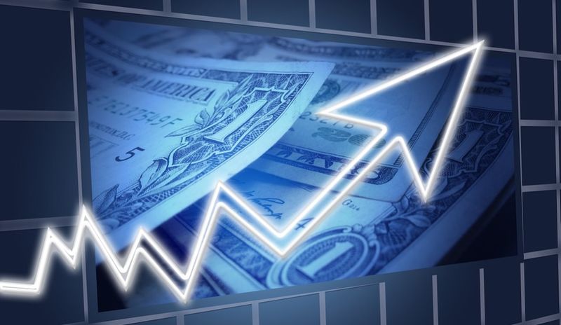 Cât valorează Euro, Dolar, Lira sterlină şi gramul de aur 