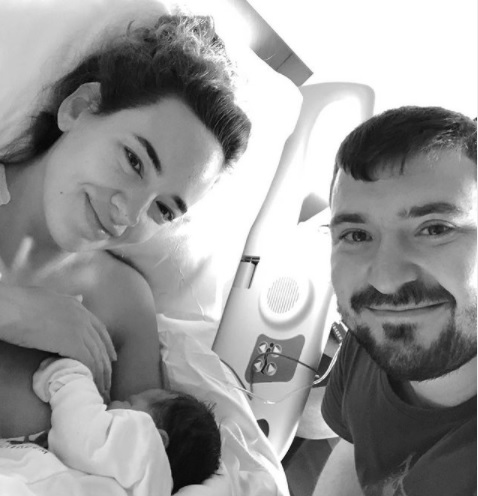 Ferda din &quot;Doctorul minune&quot; este căsătorită în viața reală cu un celebru cântăreț
