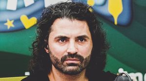 Pepe, asaltat de fane!