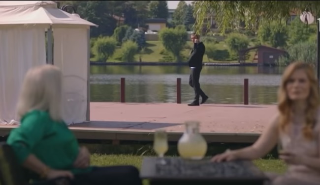 PROMO Serial Adela 27 octombrie 2021. Ce se &icirc;nt&acirc;mplă &icirc;n episodul 11 de joi. Noile alianțe distrug familia Andronic - VIDEO