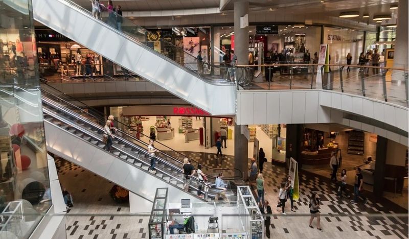 Cum ridică pensiile și alocațiile persoanele nevaccinate. Anunțul autorităților, după ce s-au stabilit noi excepții de la obligativitatea certificatului verde