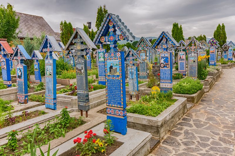 Moşii de toamnă 2022. Ce se dă de pomană &icirc;n S&acirc;mbăta Morților