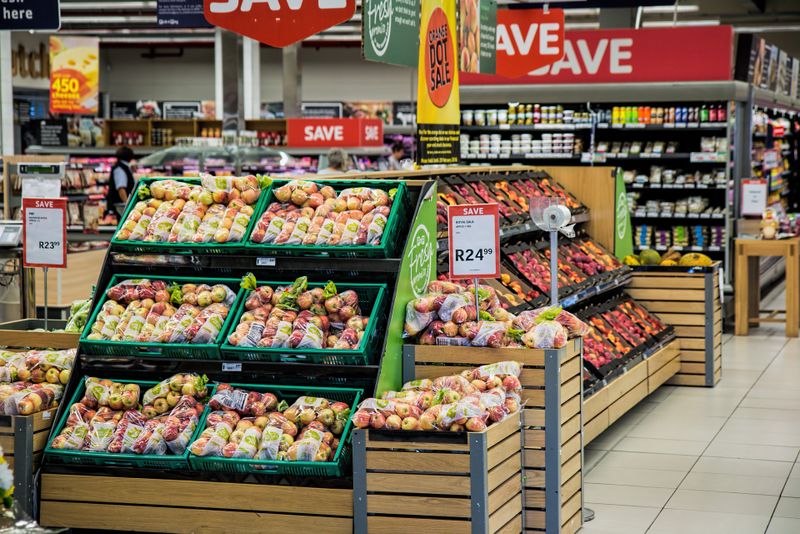 O angajată dintr-un complex comercial din Capitală a fost înțepată de un scorpion