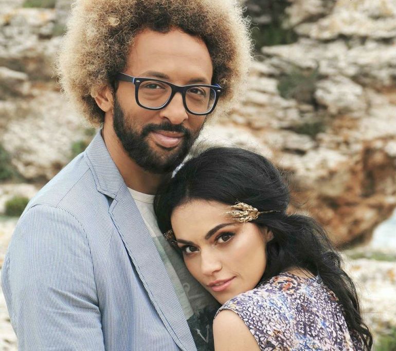 Cât de apropiați sunt Kamara și Megan Fox de România?