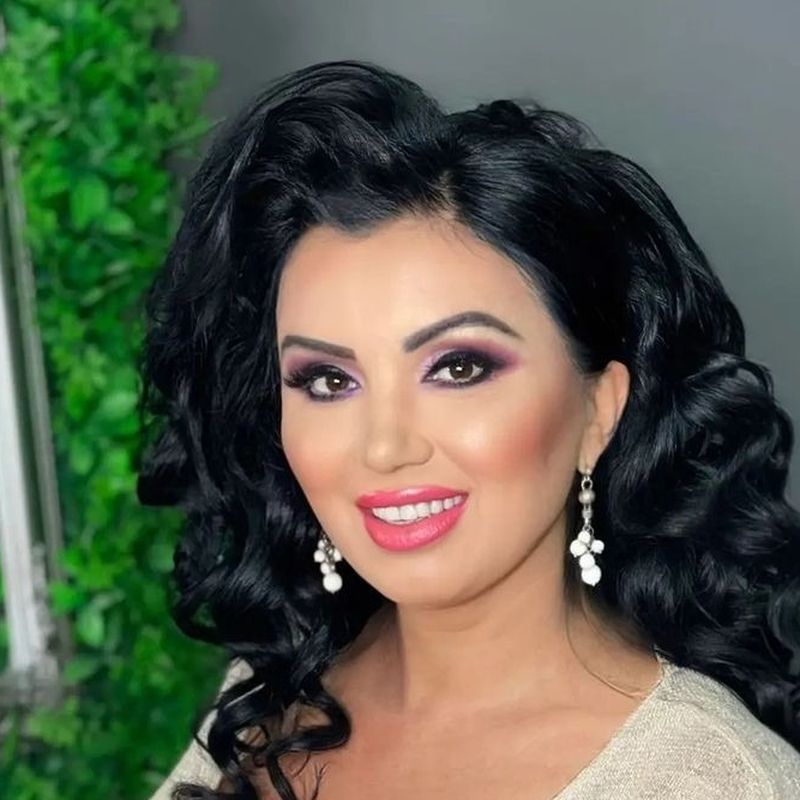adriana bahmuteanu 