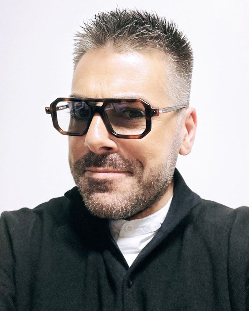 Maurice Munteanu pasionat de artă și literatură Totul despre Maurice Munteanu - nume real, vârstă, zodie, studii, iubit și multe altele