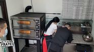 Bianca și Cristian Comănici au învățat cum se prepară corect o pizza
