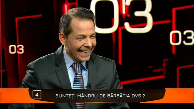 Jean de la Craiova a apărut gol pușcă într-o emisiune și presa a scris că ascunde &quot;un monstru în pantaloni&quot;. Reacția fabuloasă a soției când artistul a ajuns acasă