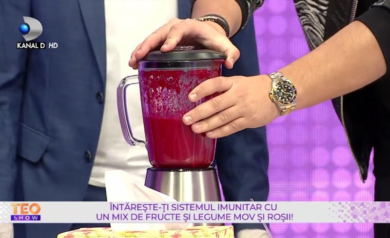 Specialistul în nutriție și detox , Cesur Durak, pregătește un mix de fructe și legume pentru întărirea sistemului imunitar!