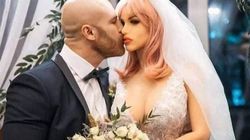 Un culturist și-a petrecut luna de miere alături de cea de-a doua soție, o păpușă gonflabilă! Yuri Tolochko: "Atât de romantică încât o consider și o lună de miere"
