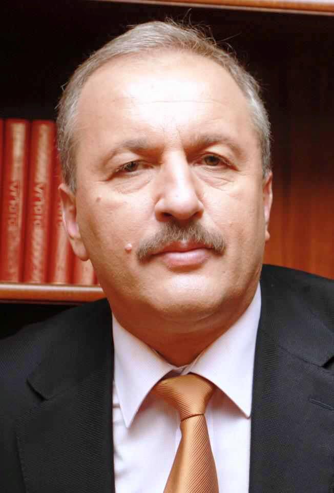 Cine este Vasile Dîncu, ministrul Apărării în noul Guvern Ciucă