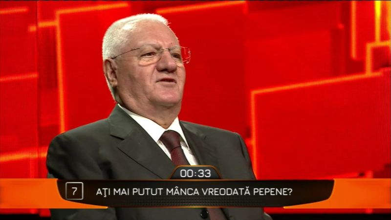 Mitică Dragomir, amintiri dureroase din copilărie Aveam vreo 10 ani și mi-a băgat mama țigara aprinsă pe g&acirc;t, că m-a prins fum&acirc;nd. De atunci nu beau, nu fumez