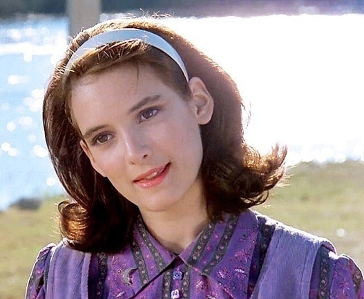 Cum arăta în tinerețe Winona Ryder, actrița cu care Keanu Reeves s-ar fi căsătorit religios