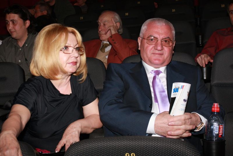 Cine este și cum arată soția lui Dumitru Dragomir, Vica