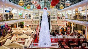 Programul mall-urilor de Revelion 2022