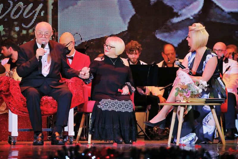 Alexandru Arșinel a revenit pe scenă, la câteva zile de la operația la inimă