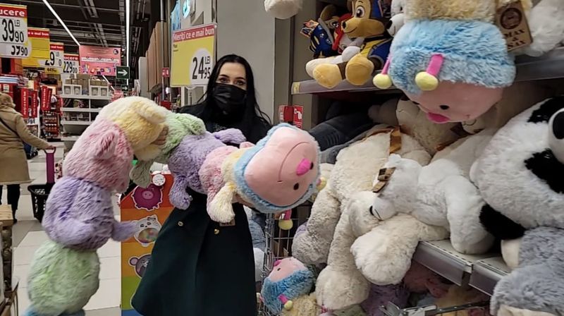 Bianca și Cristian Comănici s-au &icirc;ntrecut &icirc;ntr-un nou episod Nu te supăra, frate!