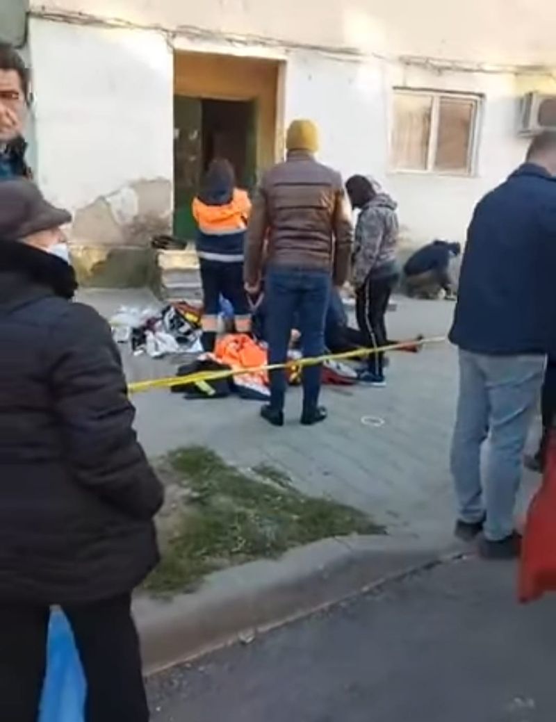 Ucigașul s-a împușcat în piept, la puțin timp după ce și-a omorât fosta soție