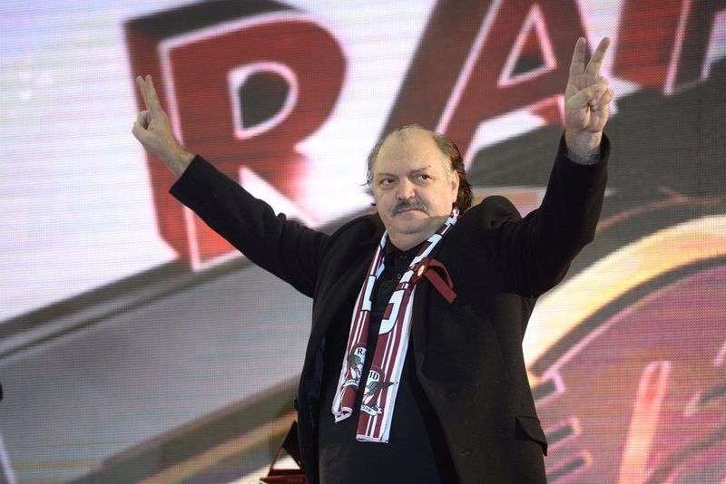 Muzica nu a fost singura pasiune a lui Victor Sociu! 