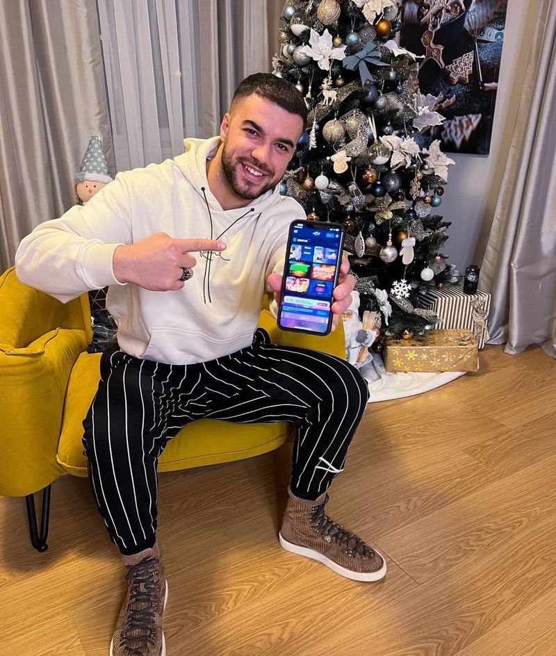 Culiță Sterp le-a arătat portofelul digital celor de acasă