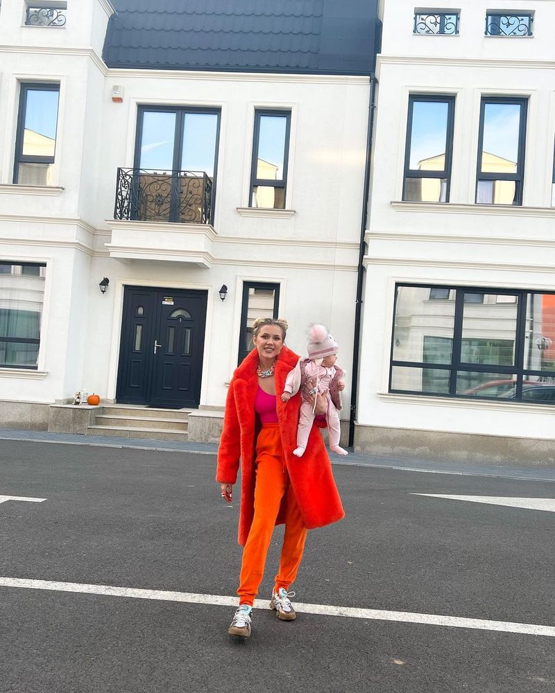 Emily Burghelea, din ce în ce mai greu ca mamă? 