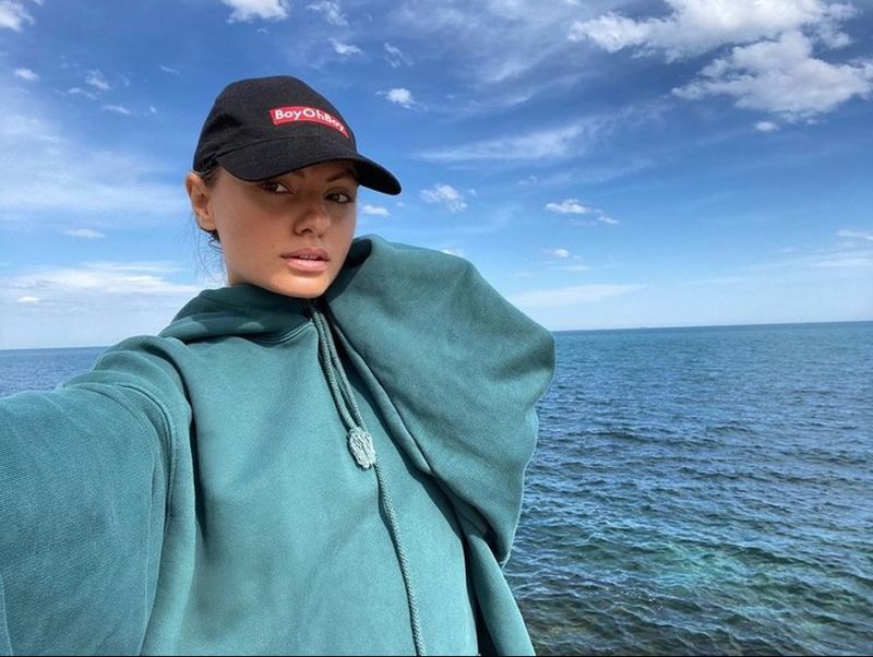 Alexandra Stan, mai sinceră ca niciodată despre divorț! Cum au reacționat părinții săi când au primit vestea Își doresc ca eu să fiu bine