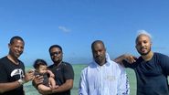 Kanye West îmbină viața de burlac cu munca pentru noul său album
