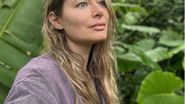 Laura Cosoi s-a pozat cu burtica de gravidă la vedere
