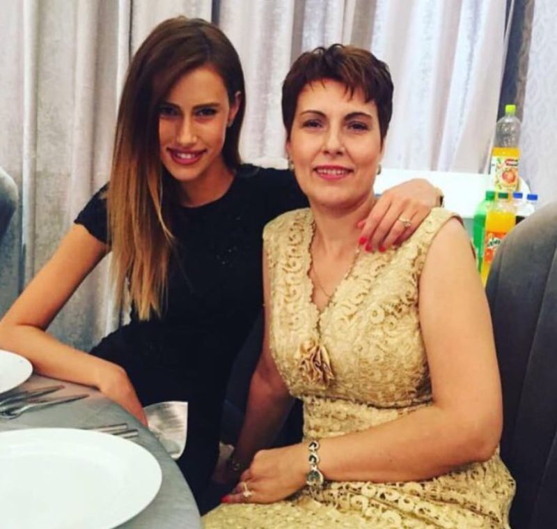 Dani Oțil face echipă cu soacra în afaceri