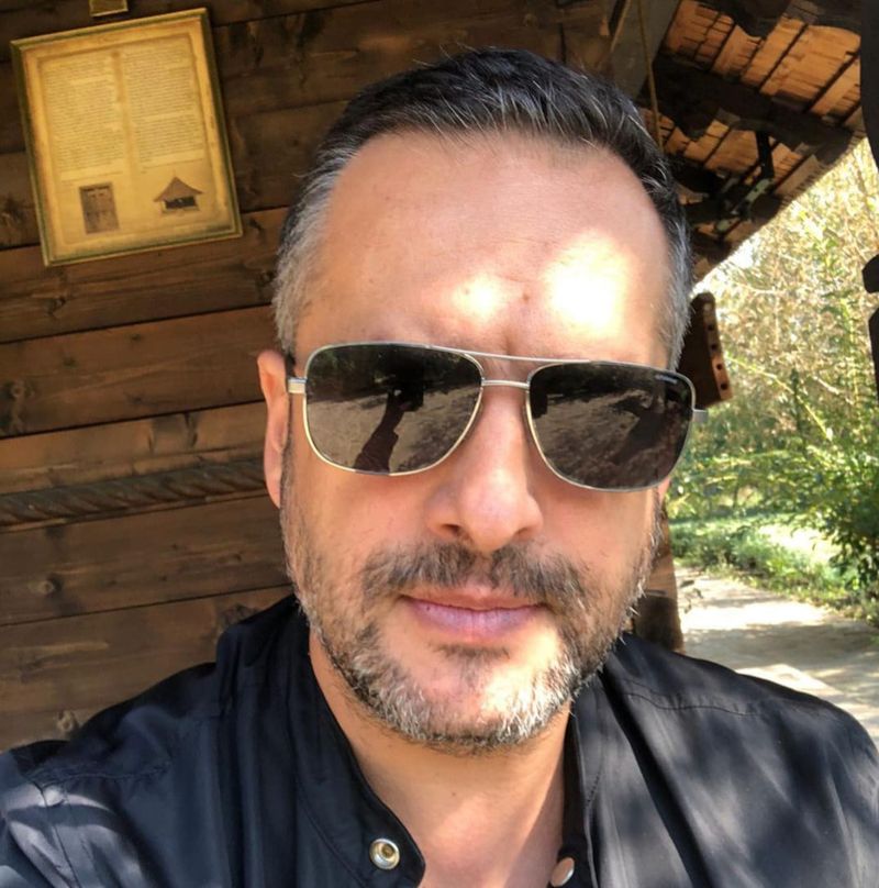 Mai mulți infractori i-au furat identitatea lui Mădălin Ionescu, pentru a comite ilegalități