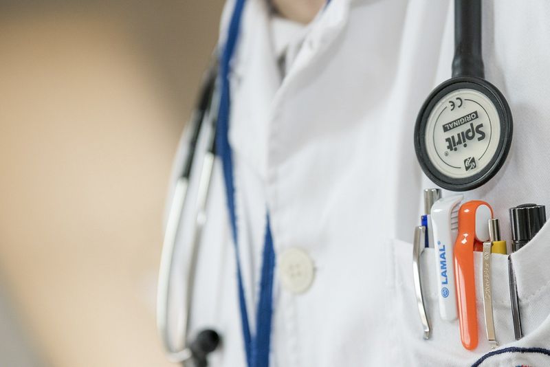 100 de medici au fost citați într-un dosar penal