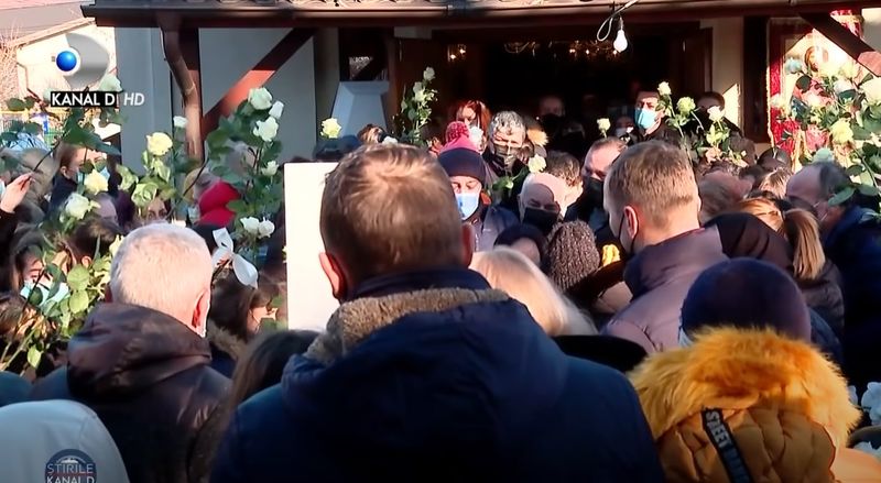 &Icirc;nmorm&acirc;ntare Raisa