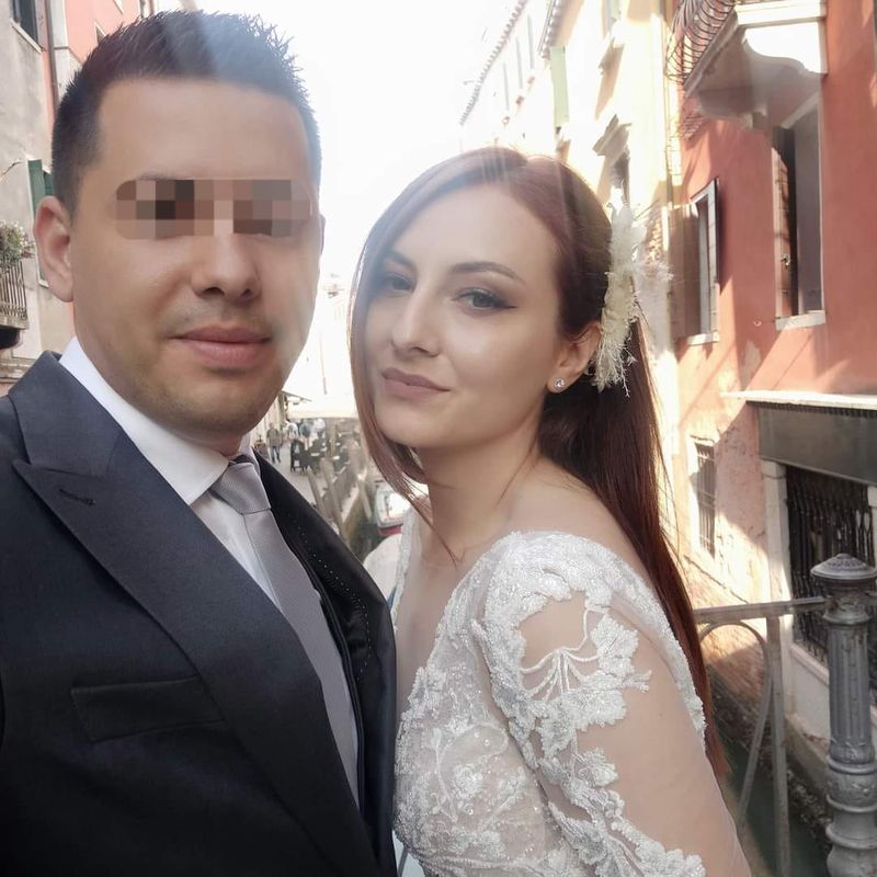 Adela și soțul ei erau căsătoriți de un an