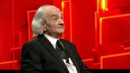 Leon Dănăila, neurochirurgul care a operat un stadion de oameni, are o poveste de viață fabuloasă! O carte găsită la gunoi i-a schimbat destinul: "Am legat-o, am citit-o și așa am decis să dau la Medicină"