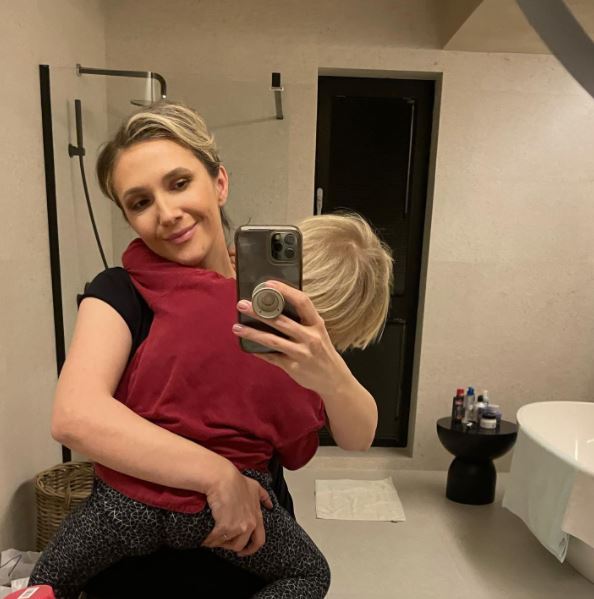 Cu ce se confruntă Adela Popescu de c&acirc;nd a devenit mamă?