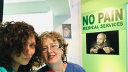 Mama lui Mihai Bendeac conduce o afacere de succes în Capitală! La bază este asistentă medicală, dar face bani și în timpul liber Maică-mea sună pacienții seara, înainte să se culce