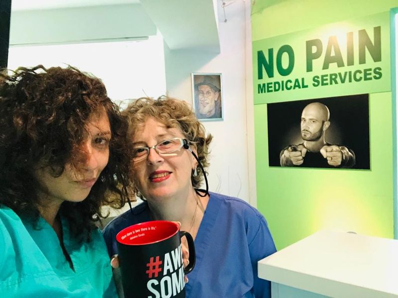 Mama lui Mihai Bendeac conduce o afacere de succes &icirc;n Capitală! La bază este asistentă medicală, dar face bani și &icirc;n timpul liber Maică-mea sună pacienții seara, &icirc;nainte să se culce