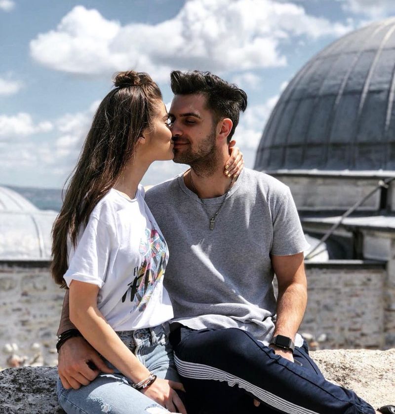 De la ce &icirc;ncep certurile &icirc;ntre Theo Rose și Alex Leonte?