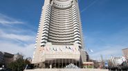 De ce continuă oamenii să se arunce din fostul hotel Intercontinental