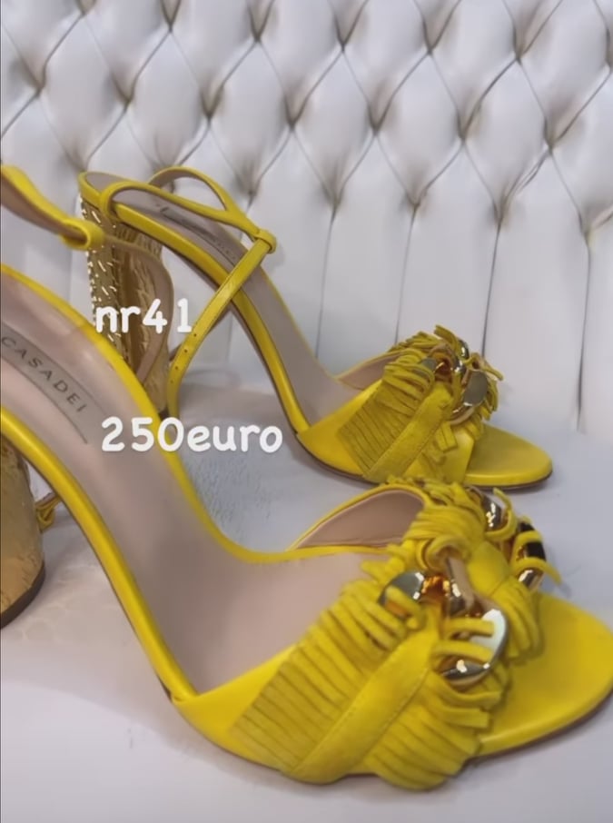 Bianca Drăgușanu și-a scos hainele uzate și accesoriile la v&acirc;nzare