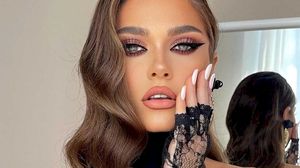 Theo Rose, greșeala care a costat-o scump! Ce a făcut artista după ce s-a uitat în oglindă / FOTO