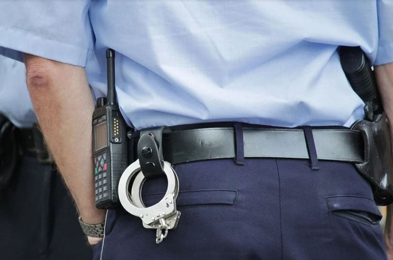 Tânăra aruncată de la etajul trei de iubitul ei, în Hunedoara, ar fi fost însărcinată