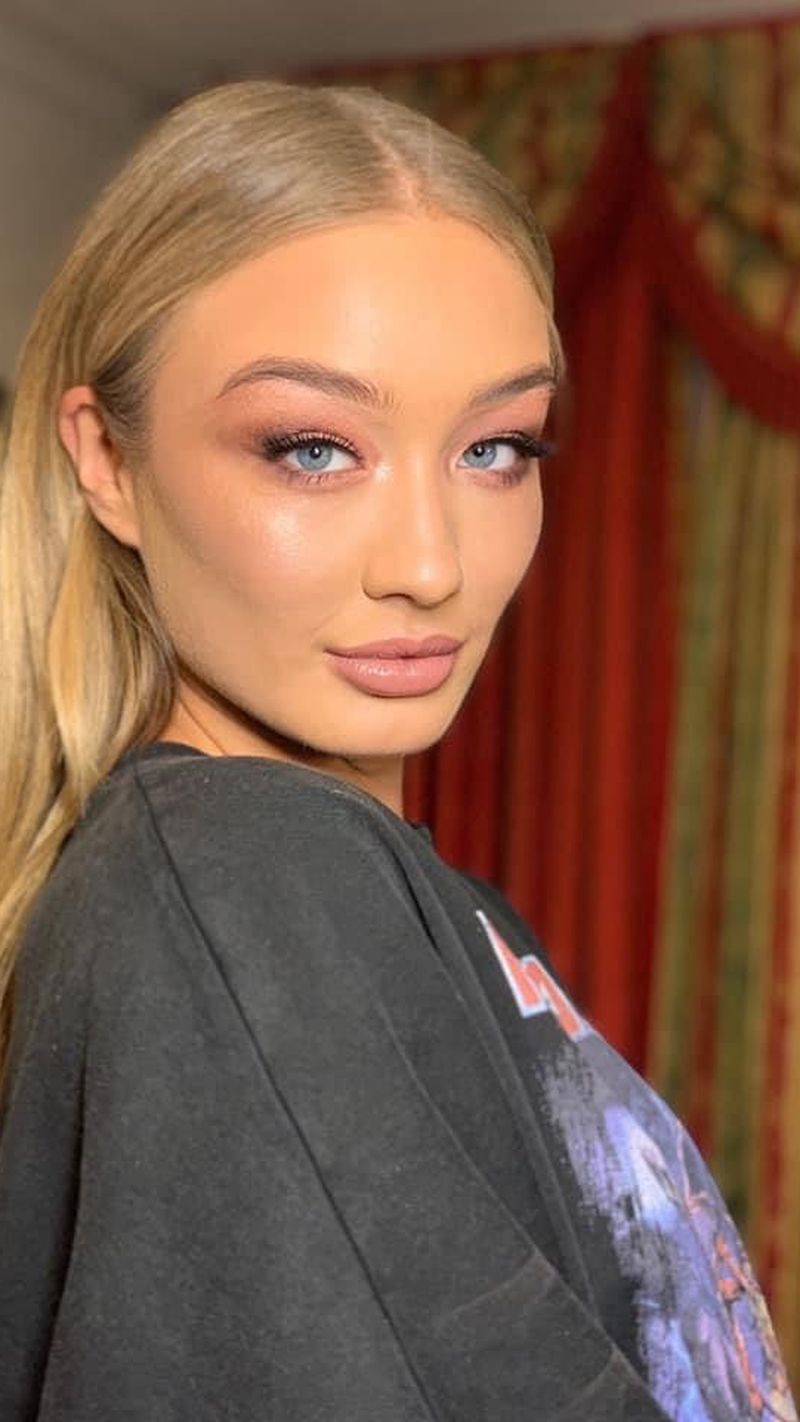 Model machiat de Elena Dragomir