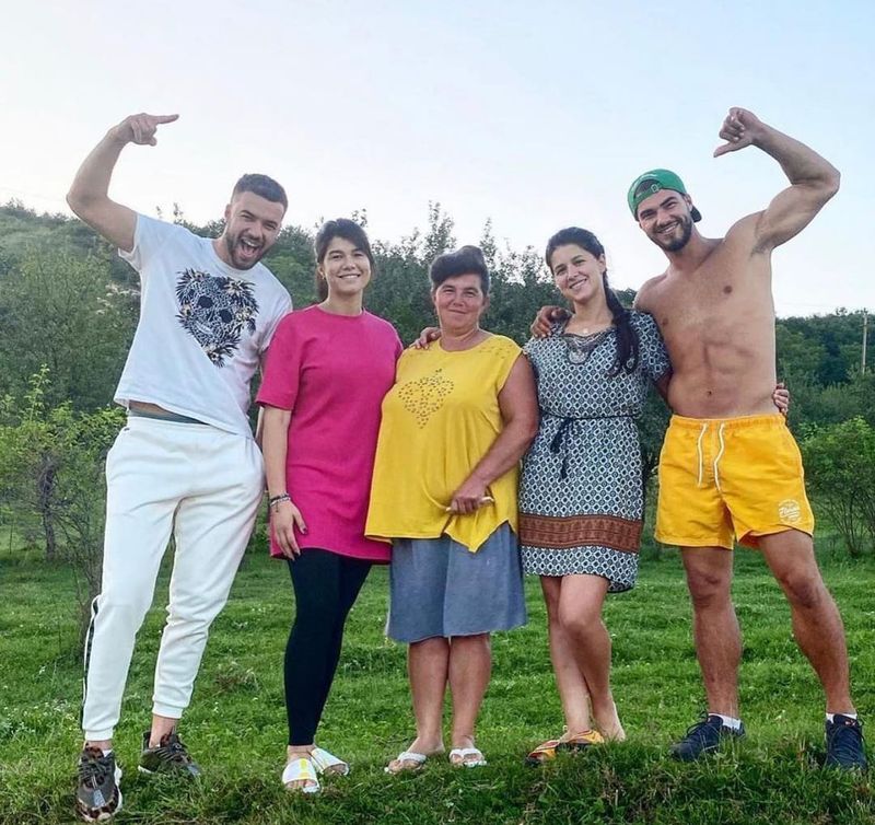 Familia Sterp Mama Geta a dezvăluit că fiica ei cea mică a programat nunta