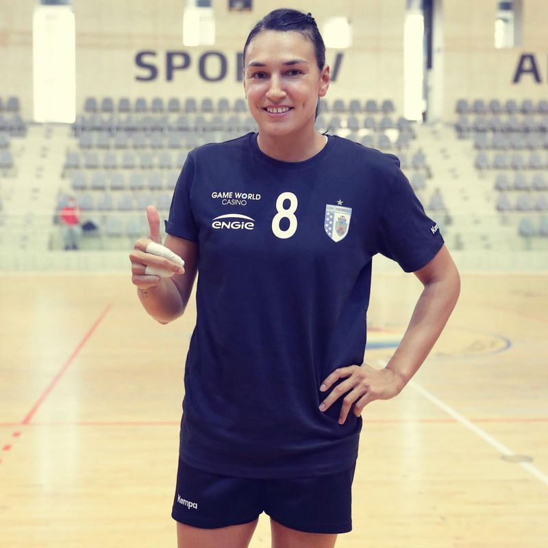 Cristina Neagu revine cu forțe proaspete la naționala de handbal după un an de pauză