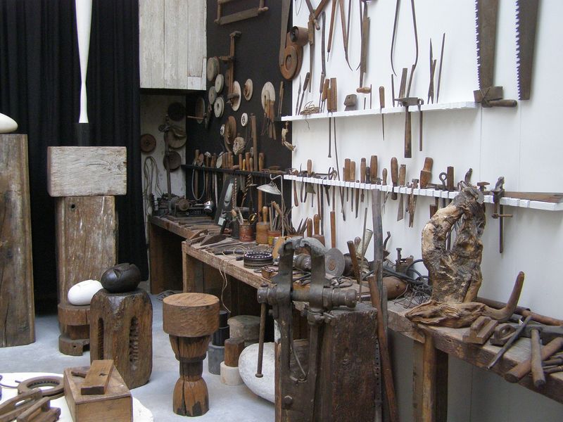 Cine au fost marile iubiri ale lui Constantin Brâncuși. Aici își găsea artistul inspirația